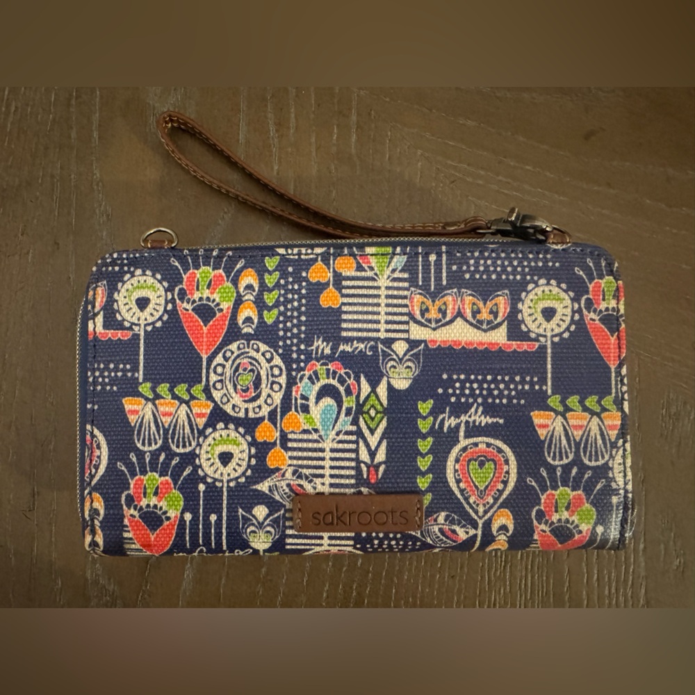 Sakroots Large Smartphone Crossbody Wristlet